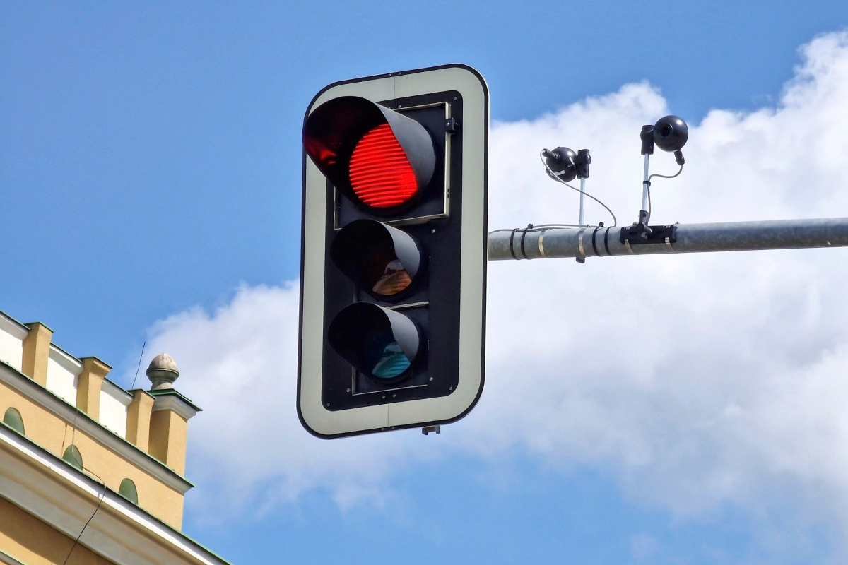 Are Red Light Cameras Legal? A Look at the Laws by State